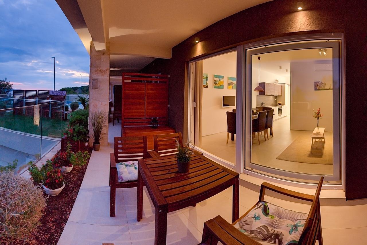 Luxury Apartments Jolara Mimice Ngoại thất bức ảnh