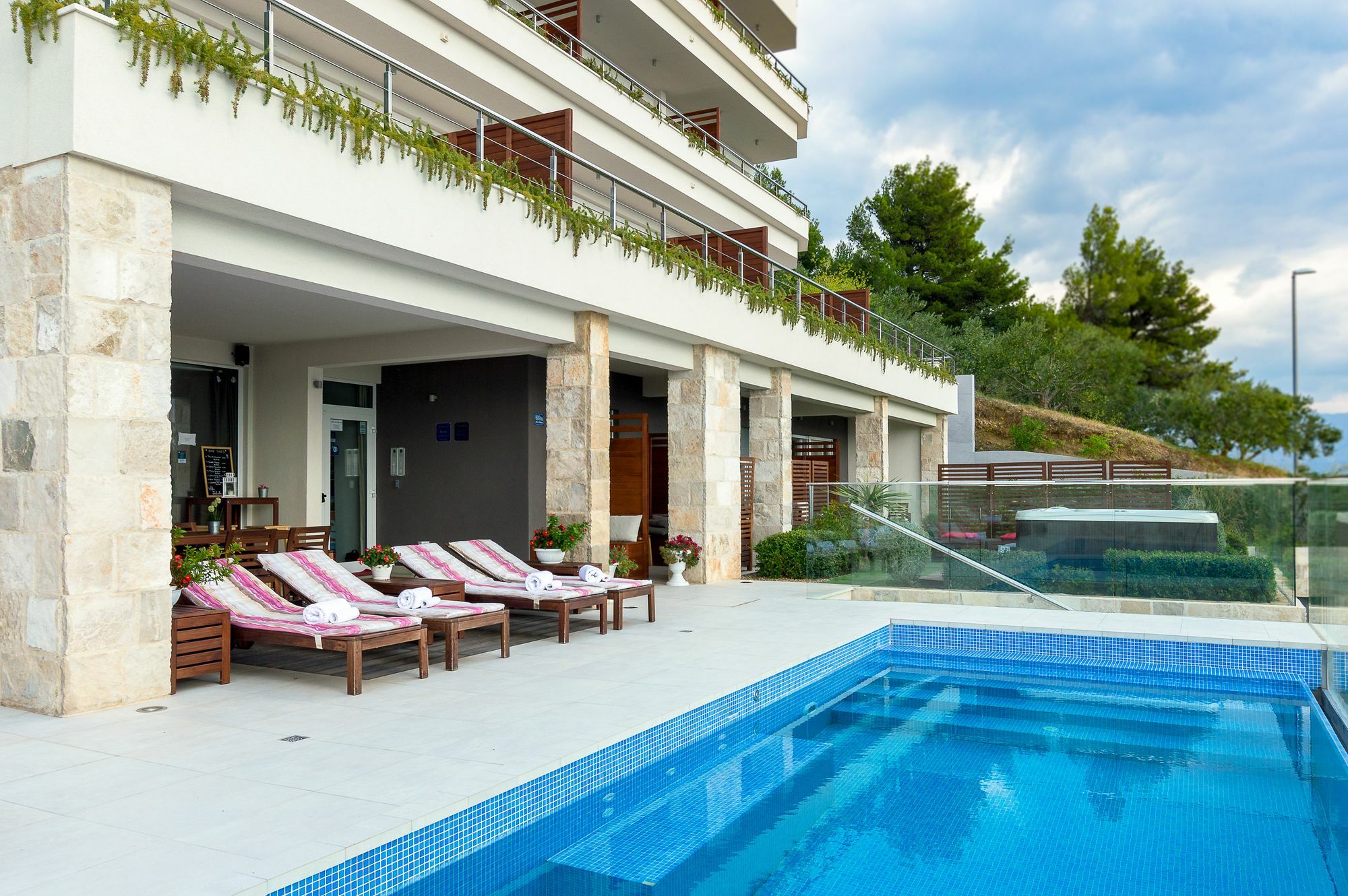 Luxury Apartments Jolara Mimice Ngoại thất bức ảnh